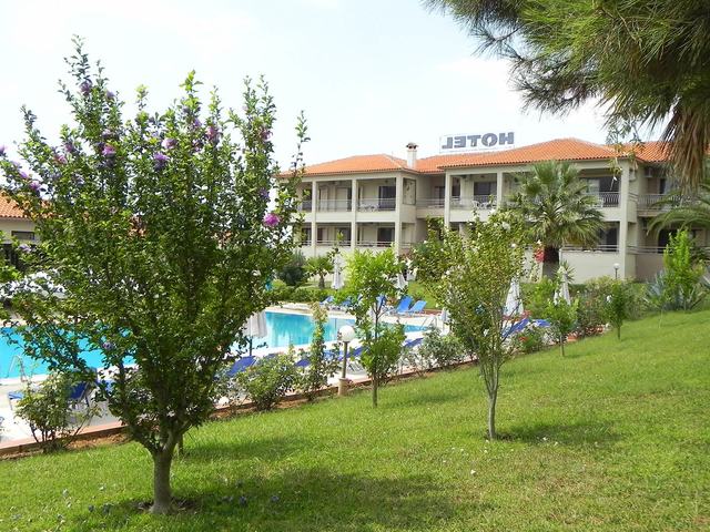 фото отеля Kalives Resort изображение №21
