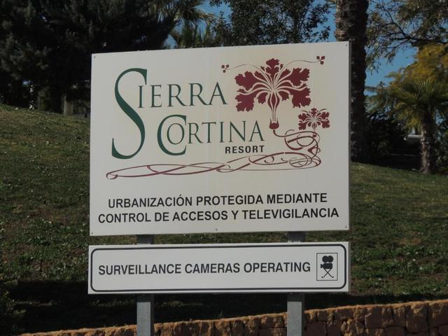 фото Sierra Cortina Resort изображение №14