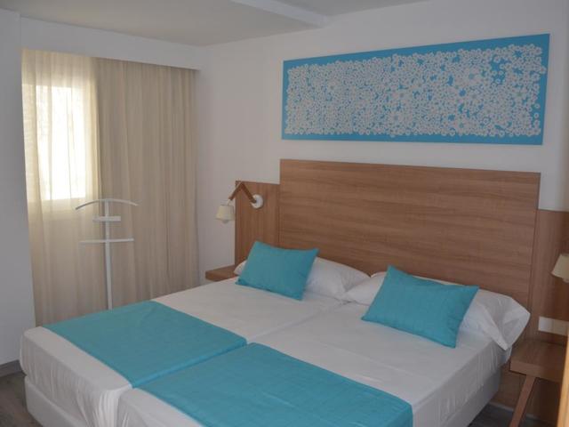 фото Cala Llenya Resort Ibiza (ex. Ola Club Cala Llenya) изображение №18