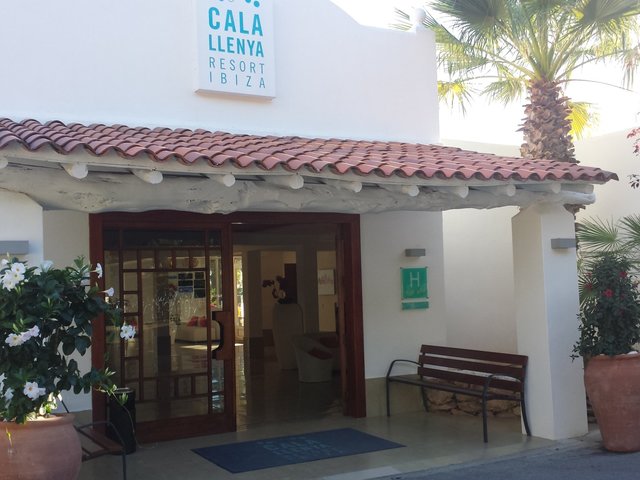 фото отеля Cala Llenya Resort Ibiza (ex. Ola Club Cala Llenya) изображение №5