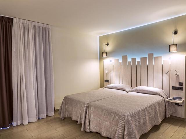 фото отеля Aparthotel Orquidea Ibiza изображение №29