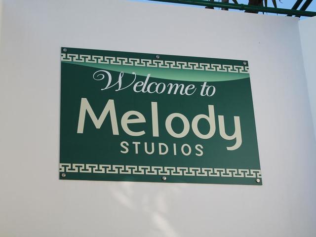 фотографии отеля Melody Studios изображение №7