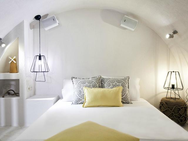 фото отеля Privee Santorini (ех. Lonja) изображение №17
