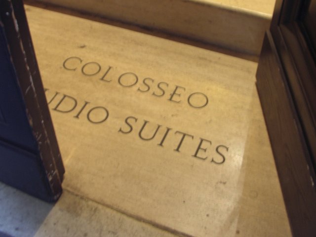фото Colosseo Studio Suites изображение №2
