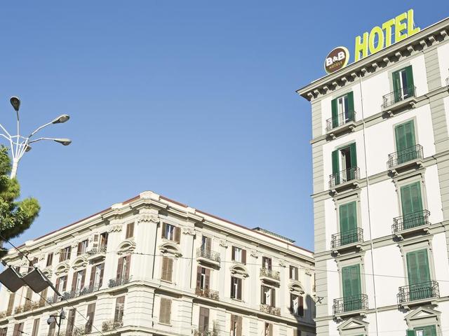 фото отеля B&B Hotel Napoli (ex. Cavour) изображение №1