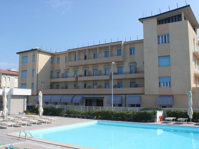 фото отеля Stella Marina Hotel Marina di Cecina изображение №1