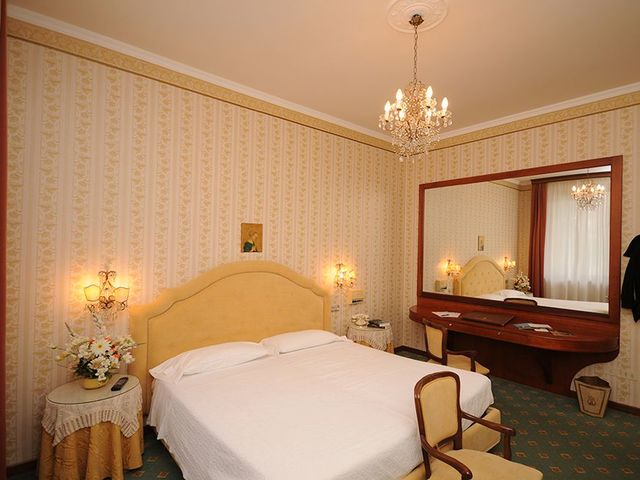 фото отеля Grand Hotel Excelsior изображение №17