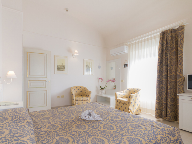 фото Grand Hotel Villa Parisi изображение №18