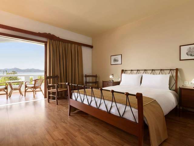 фотографии отеля Ramada Loutraki Poseidon Resort изображение №11