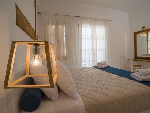 фотографии отеля Santorini Crystal Blue Suites изображение №15