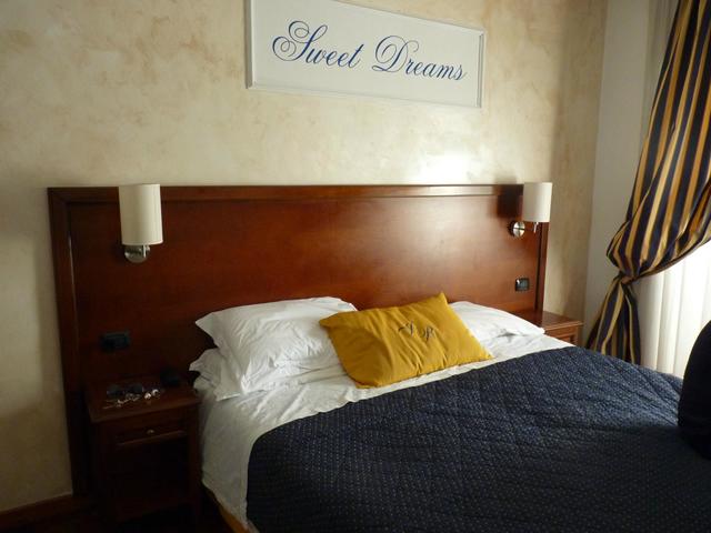фото Inn Rome Rooms & Suites изображение №2