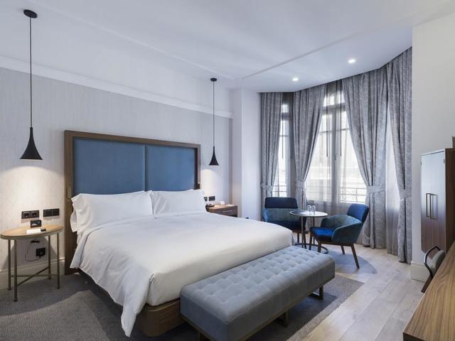 фото отеля DoubleTree by Hilton Madrid-Prado изображение №5