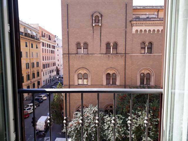 фото отеля Residenza Cola Di Rienzo - Suite In Rome изображение №17