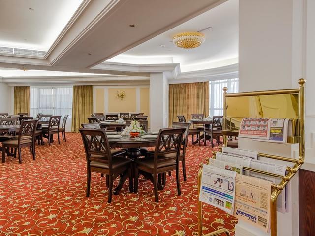 фото отеля Crystal Plaza Al Majaz (ex. Tulip Inn Al Khan) изображение №25