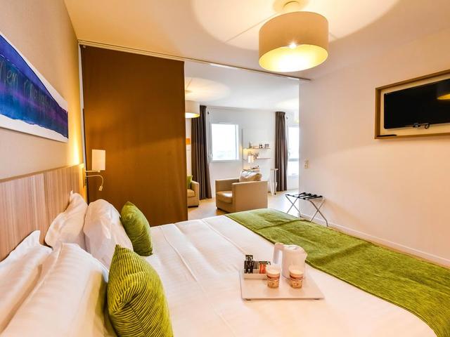 фотографии Quality Suites Lyon 7 Lodge изображение №16