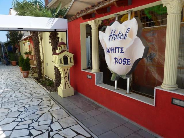 фотографии White Rose изображение №12