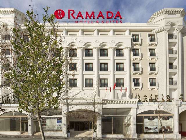 фото отеля Ramada Hotel & Suites by Wyndham Istanbul Merter изображение №1