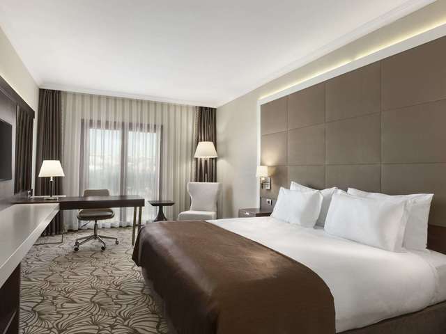 фотографии отеля Ramada Hotel & Suites by Wyndham Istanbul Merter изображение №43