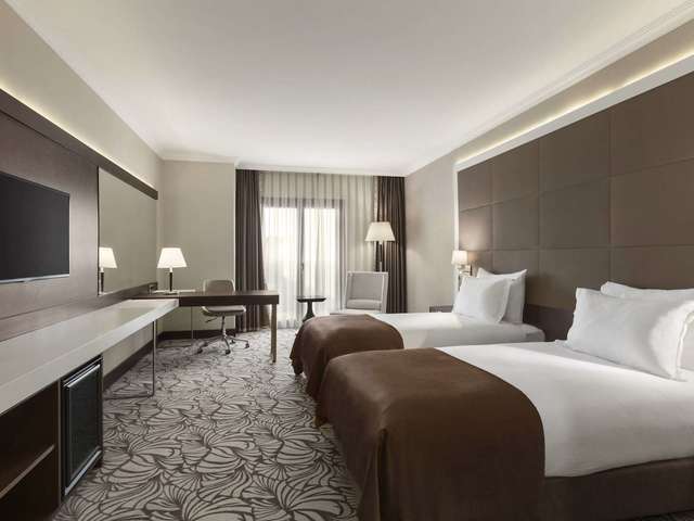 фотографии отеля Ramada Hotel & Suites by Wyndham Istanbul Merter изображение №39