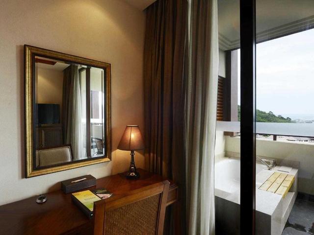 фото отеля ShiXiShu JianGuo Yalong Bay Resort изображение №25