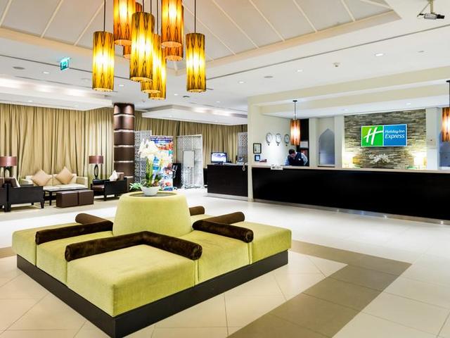 фото Holiday Inn Express Dubai - Internet City (ex. Express By Holiday Inn Dubai-Internet City) изображение №30