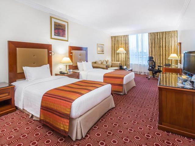 фото отеля Holiday Inn Bur Dubai - Embassy District изображение №25