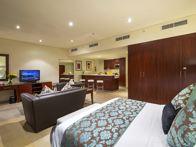 фото Delta Hotels By Marriot, Jumeirah Beach (ex. Ramada Plaza Jumeirah Beach) изображение №18