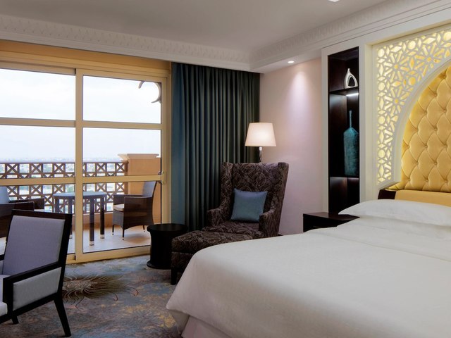 фото отеля Sheraton Sharjah Beach Resort & Spa изображение №57