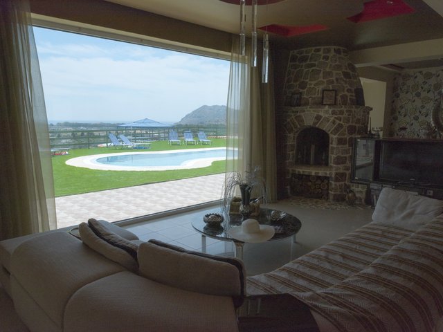 фото Modern Luxury Villa Paramithia изображение №18