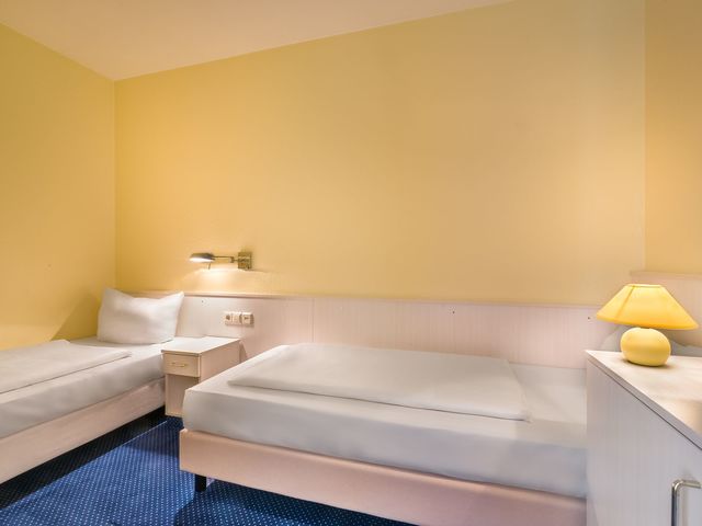 фото отеля Novum Hotel Dresden Airport (ex. Point Nichtraucher) изображение №33