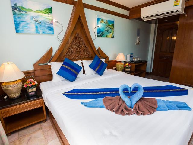 фото Grand Blue (ex. Patong Beach Bed and Breakfast) изображение №22