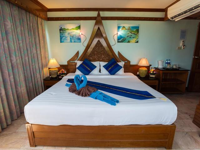 фото Grand Blue (ex. Patong Beach Bed and Breakfast) изображение №14