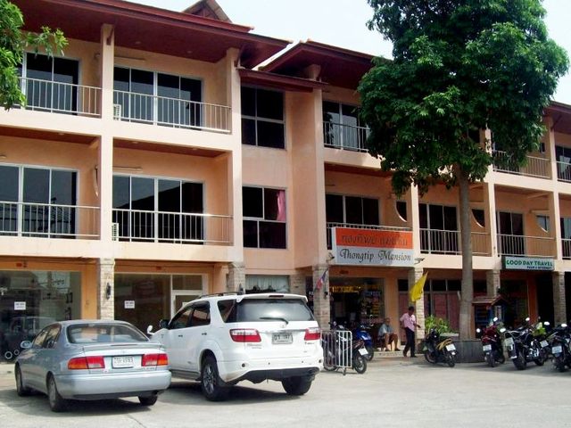 фото отеля Poonsawat Residence (ех. Tongtip Mansion) изображение №1
