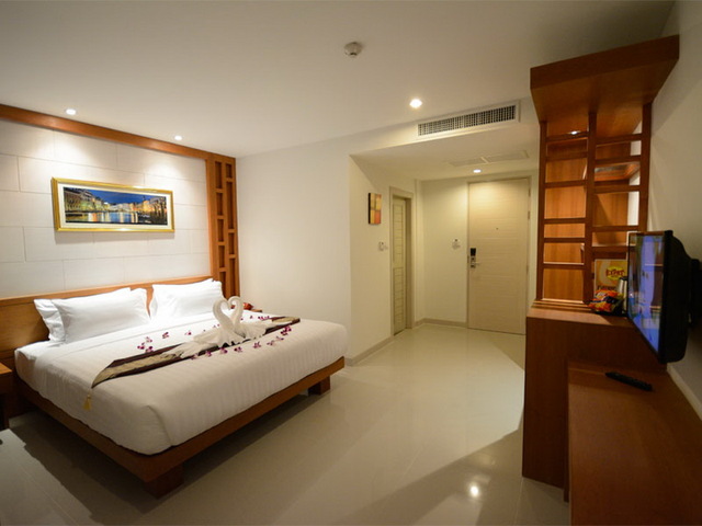 фотографии отеля Expat Hotel Patong Center изображение №11