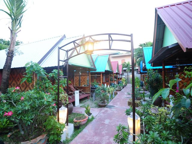 фото отеля Phi Phi Twin Palms Bungalows изображение №21