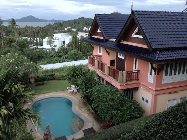 фото отеля The Chalet Phuket Boutique Resort изображение №1