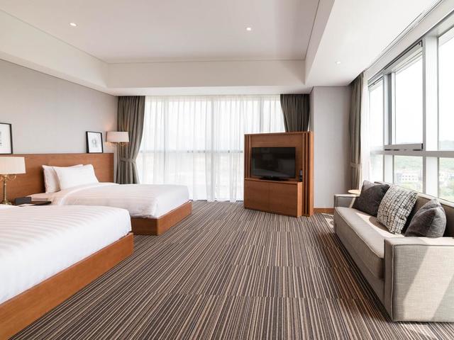 фотографии отеля Golden Tulip Incheon Airport Hotel and Suites изображение №27