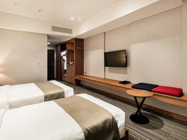 фото Golden Tulip Incheon Airport Hotel and Suites изображение №14
