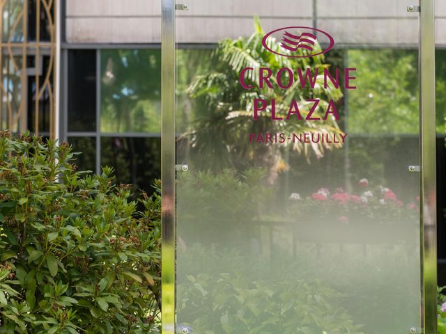 фото Crowne Plaza Paris - Neuilly (ех. Movenpick Hotel Paris Neuilly; Courtyard Paris Neuilly) изображение №30