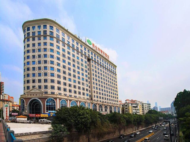 фото отеля Vienna Hotel Guangzhou Shaheding Metro Station (ex. Euro Asia Hotel) изображение №1