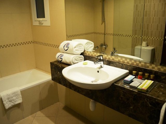 фото Grand Midwest View Hotel Apartments Al Barsha изображение №10