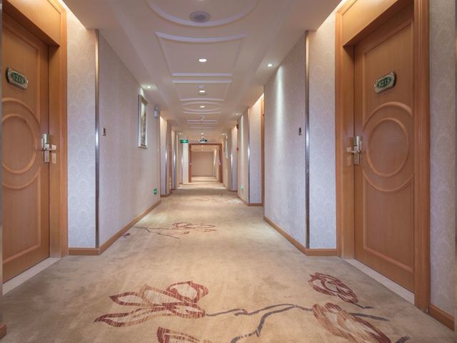 фото Vienna Hotel (San Yan Li Guangzhou) изображение №6