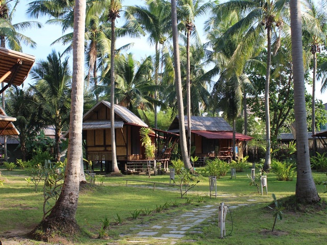 фото отеля Cocotero Resort The Hidden Village изображение №1