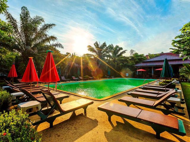 фото Lanta Klong Nin Beach Resort изображение №14