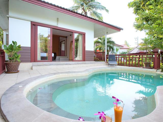 фото отеля Hacienda Beach (еx. Maenamburi Resort) изображение №1