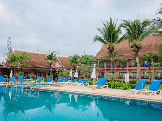фото отеля Lanta Casuarina Beach Resort изображение №1