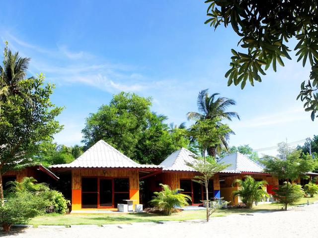 фотографии отеля Sabaii Bay Resort изображение №19