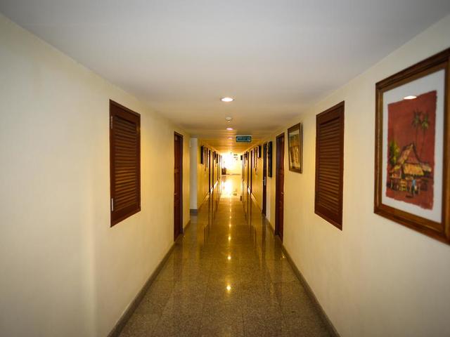 фотографии отеля Rajadhani изображение №19