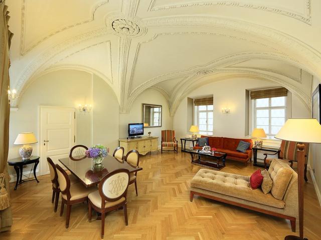 фотографии отеля Smetana (ex. Pachtuv Palace; Suite Hotel Pachtuv Palace Prague) изображение №31