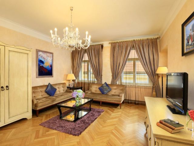 фотографии отеля Smetana (ex. Pachtuv Palace; Suite Hotel Pachtuv Palace Prague) изображение №27